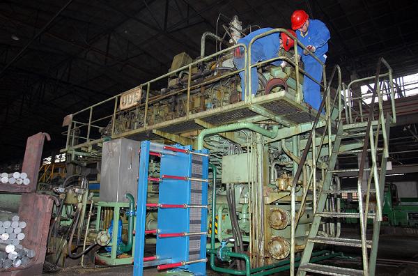 西北鋁8MN擠壓機冷卻系統(tǒng)改造現(xiàn)場