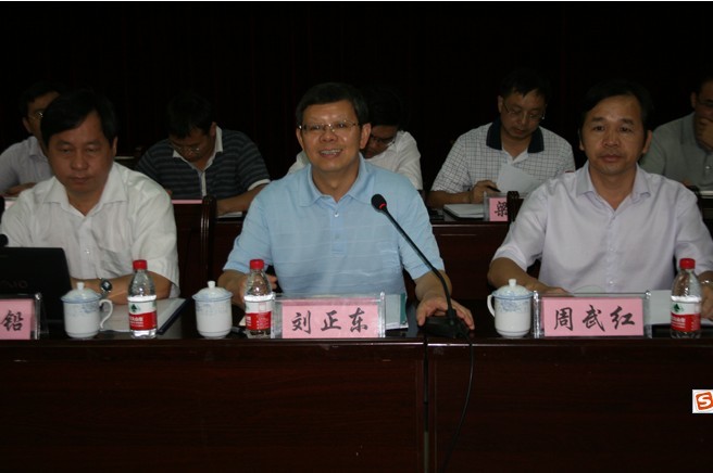 百色市委書(shū)記劉正東：加快推進(jìn)百色生態(tài)鋁型產(chǎn)業(yè)基地建設(shè)