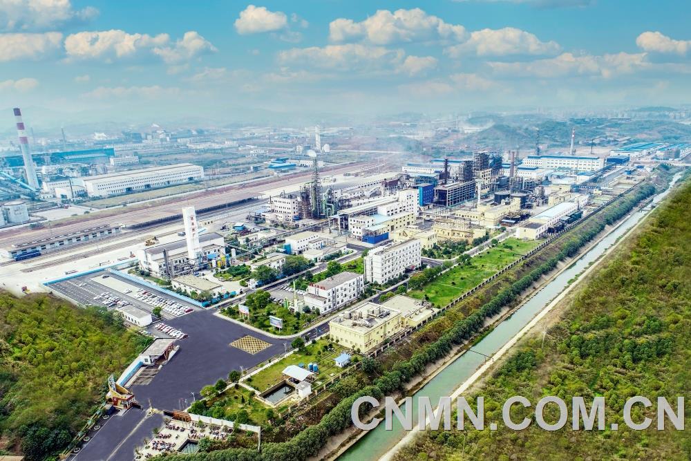 日前，水口山有色金屬有限責(zé)任公司的"水口山鉛錠"被湖南省市場監(jiān)督管理局確認(rèn)為2023 年度"湖南名品"，標(biāo)志著該公司品牌影響力和市場競爭力持續(xù)提升。