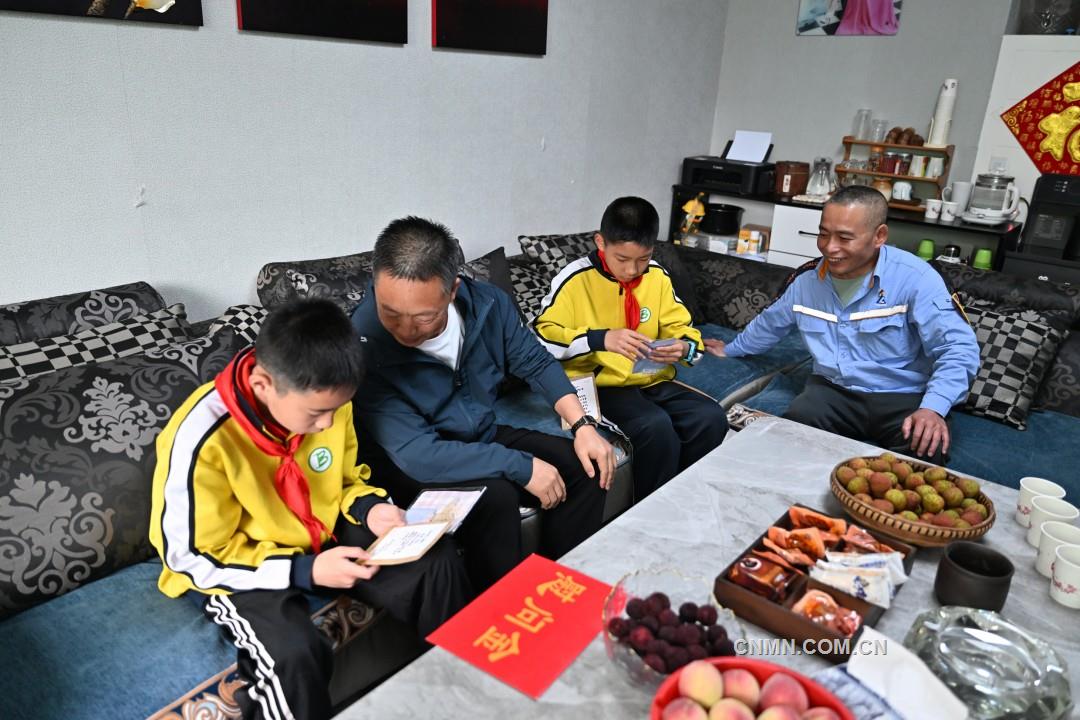 暖心護苗筑夢未來